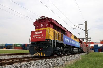 陜西中歐班列汽車出口專列實現(xiàn)常態(tài)化運輸，助推貨物進出口高質量發(fā)展